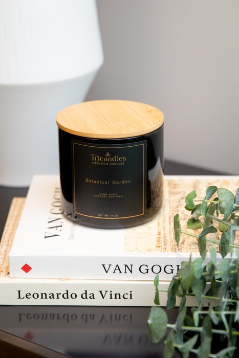 Vela Botanical Garden de Tricandles Home